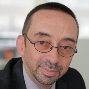 Prof Dr. Daniel Burgos 